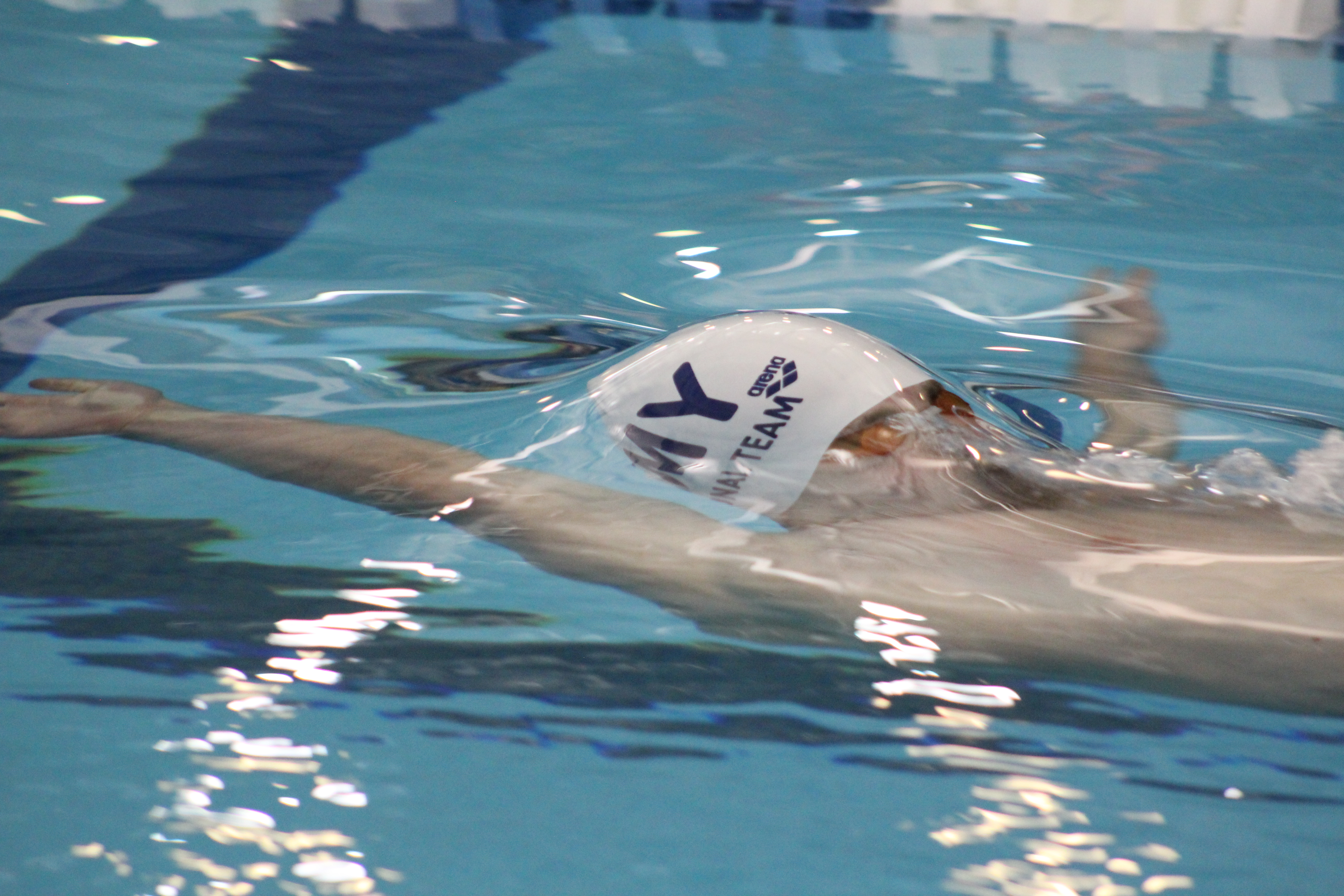 Child swimming in pool - YMCA